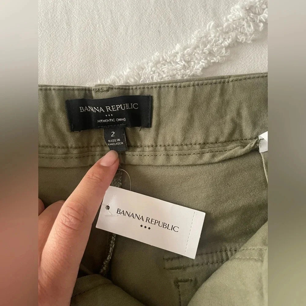 Banana Republic Authentic Chino Short - Picture 5 of 12
